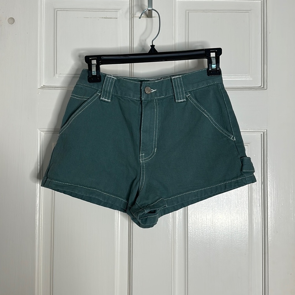 Women’s pac sun teal cargo shorts barely worn size 25